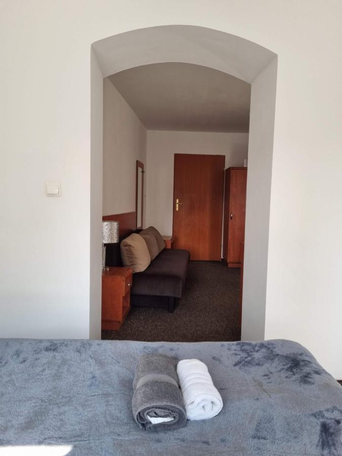 Przy Zelaznym Moscie Bed & Breakfast Klodzko Exterior photo